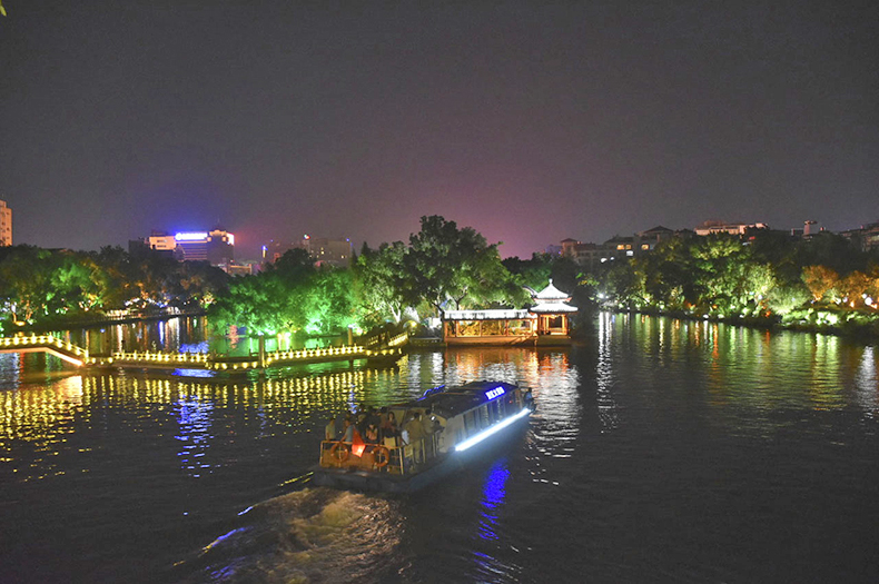 led點(diǎn)光源在景觀亮化設(shè)計(jì)要注意什么？