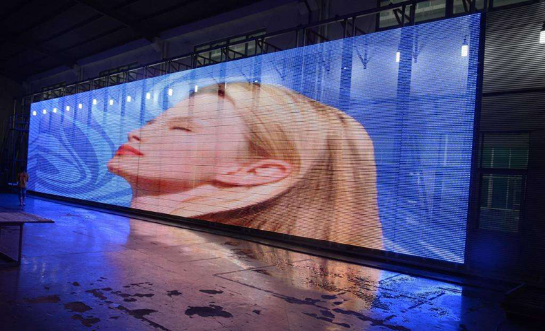 LED網(wǎng)格屏與傳統(tǒng)屏有什么區(qū)別？