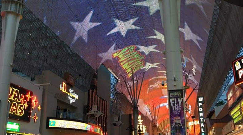 您知道LED網(wǎng)格屏（柔性屏）為何受到市場(chǎng)青睞？