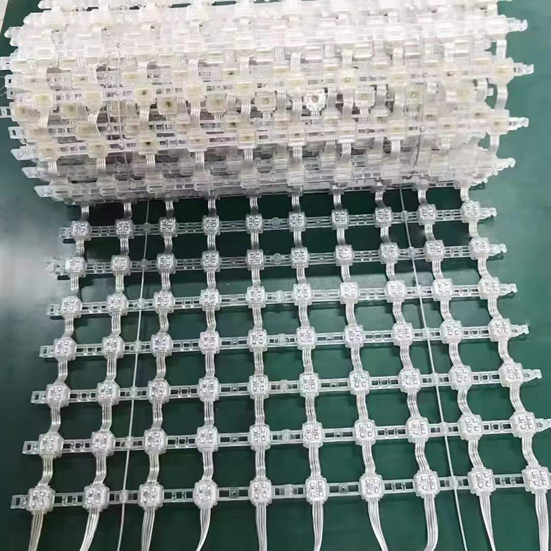 怎樣使LED網(wǎng)格屏壽命期更長(zhǎng)?